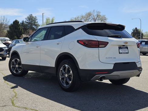 Used 2024 Chevrolet Blazer LT AWD/4WD image 21