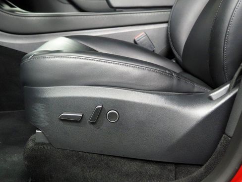 Used 2023 Tesla Model Y Long Range AWD/4WD image 61