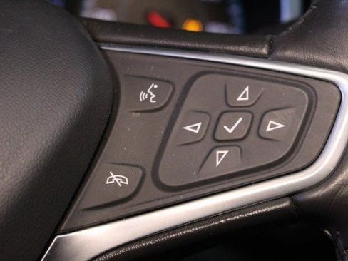 Used 2022 Chevrolet Malibu RS image 20