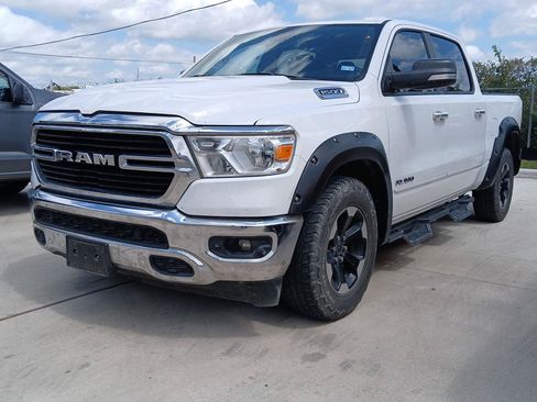 Used 2020 RAM 1500 Lone Star RWD image 3
