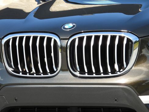 Used 2019 BMW X3 sDrive30i w/ Driving Assistance Package RWD image 4
