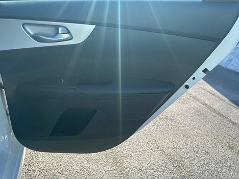 Used 2024 Kia Forte LXS w/ LXS Technology Package FWD image 37