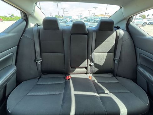 Used 2025 Nissan Altima 2.5 SV FWD image 39