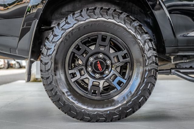 Used 2022 Toyota 4Runner TRD Off-Road Premium w/ Moonroof Package AWD/4WD image 17