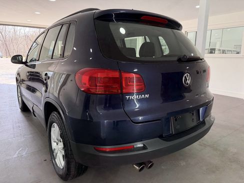 Used 2016 Volkswagen Tiguan S image 8