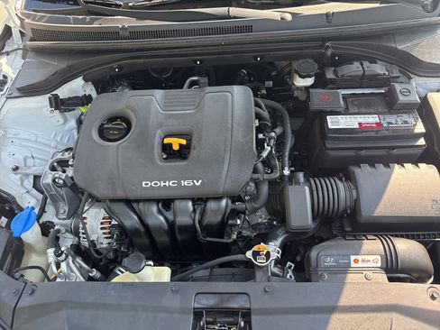 Used 2020 Hyundai Veloster 2.0 image 38