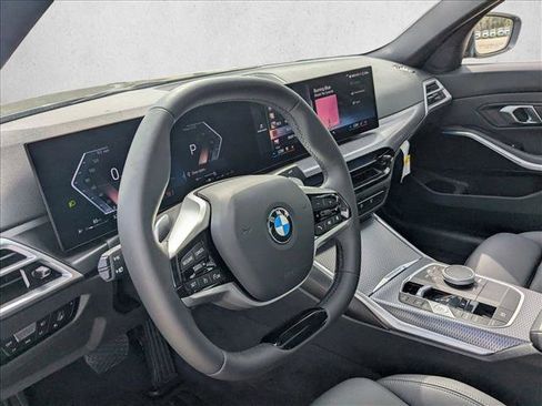 Used 2025 BMW 330i xDrive Sedan image 10