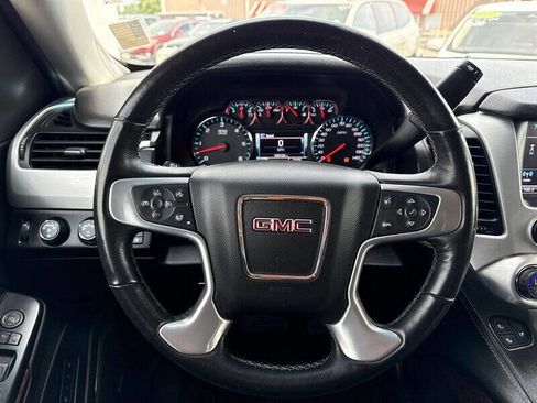 Used 2018 GMC Yukon XL SLT AWD/4WD image 26