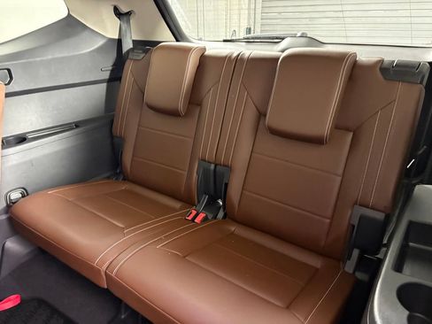 Used 2023 Volkswagen Atlas SE w/ Panoramic Sunroof Package AWD/4WD image 32