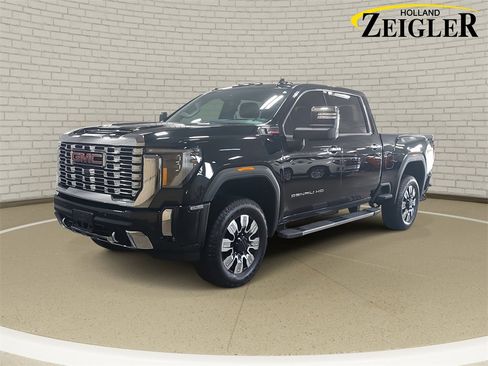 Used 2024 GMC Sierra 3500 Denali w/ Denali Reserve Package image 1