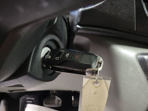 Used 2023 Ford Transit 250 Low Roof AWD image 18