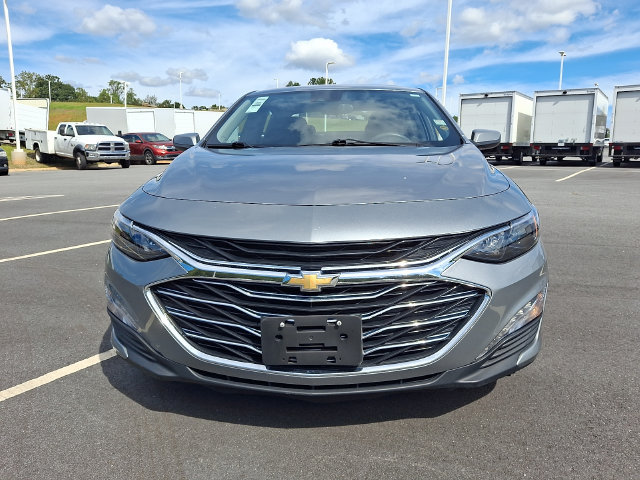 Used 2024 Chevrolet Malibu LT FWD image 2