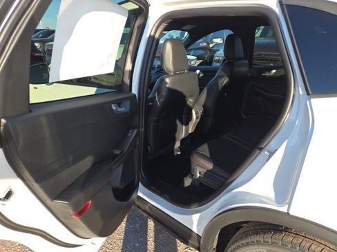 New 2026 Ford Escape ST-Line w/ Tech Pack #1 image 36