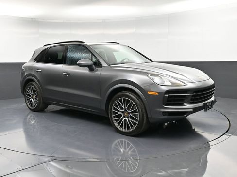Certified 2022 Porsche Cayenne image 10