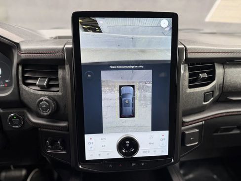 Used 2023 Ford Expedition Max Limited image 41