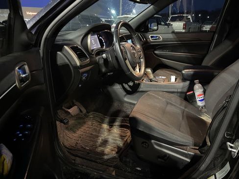 Used 2016 Jeep Grand Cherokee Laredo w/ Quick Order Package 23E image 5