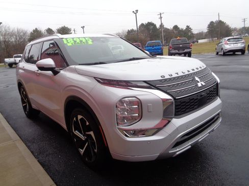 Used 2022 Mitsubishi Outlander SEL image 4