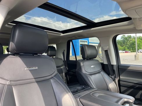 Used 2025 Ford Expedition Max Platinum image 31