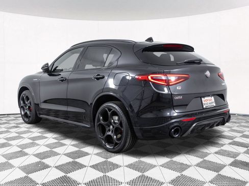 Used 2023 Alfa Romeo Stelvio Veloce AWD/4WD image 17