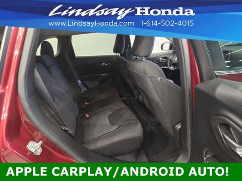 Used 2019 Jeep Cherokee Latitude w/ Popular Appearance Group image 8