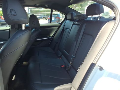 Used 2025 BMW 330i Sedan RWD image 18