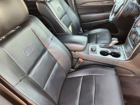 Used 2018 Jeep Grand Cherokee Overland image 20