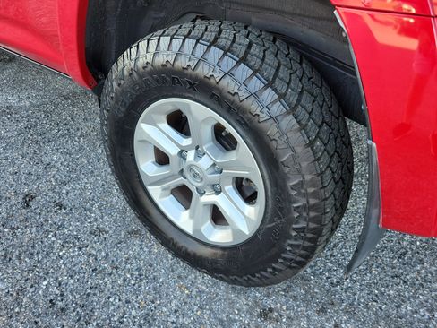 Used 2020 Toyota 4Runner SR5 Premium w/ Moonroof Package image 26