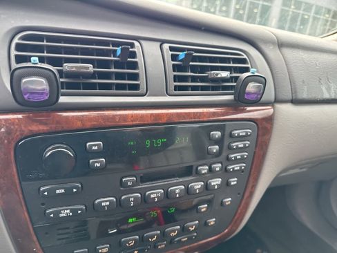 Used 2005 Mercury Sable LS image 27