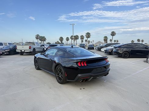 Used 2026 Ford Mustang GT Premium RWD image 2
