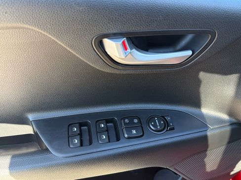 Used 2023 Kia Rio S w/ Technology Package image 11