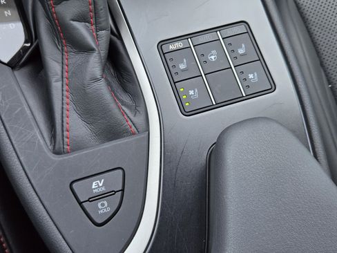 Used 2023 Lexus UX 250h F Sport FWD image 27
