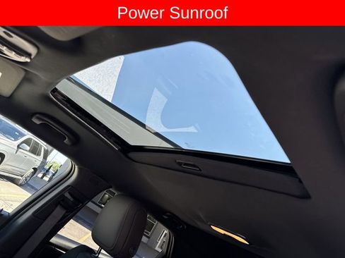 Used 2023 Chevrolet TrailBlazer RS AWD/4WD image 18