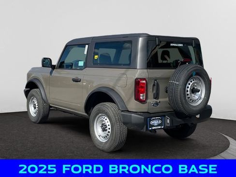 New 2025 Ford Bronco Base image 3