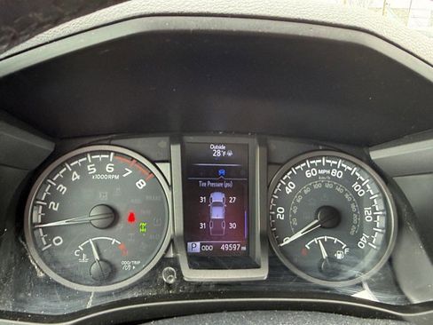 Used 2019 Toyota Tacoma TRD Sport w/ Technology Package image 29