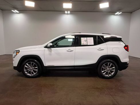 Used 2023 GMC Terrain SLT AWD/4WD image 6