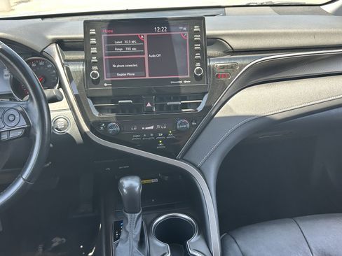 Used 2024 Toyota Camry XSE FWD image 16