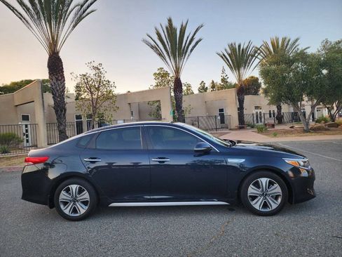 Used 2017 Kia Optima EX FWD image 8