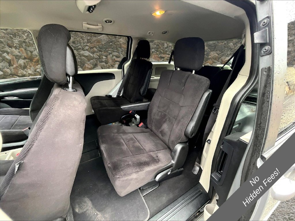 Used 2013 Dodge Grand Caravan SE FWD image 20