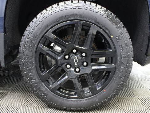 Used 2022 Chevrolet Silverado 1500 LT Trail Boss w/ Bed Protection Package AWD/4WD image 12