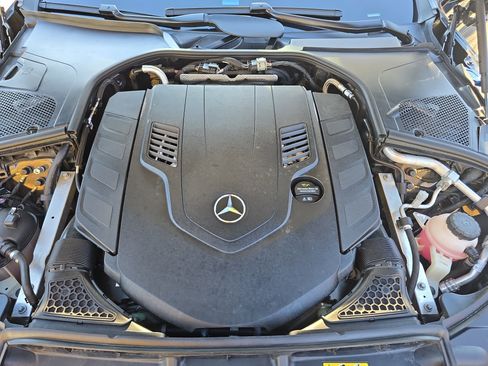 Certified 2025 Mercedes-Benz S 580 4MATIC Sedan image 31