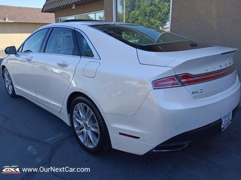 Used 2013 Lincoln MKZ Hybrid image 4