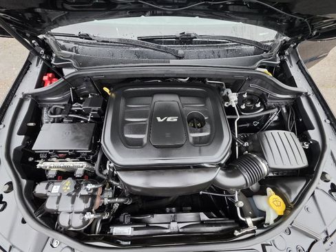 Used 2018 Jeep Grand Cherokee Laredo image 19