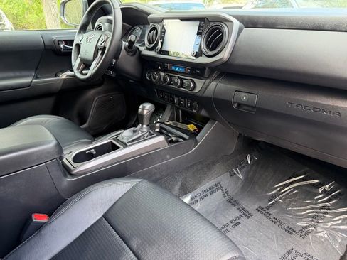 Used 2023 Toyota Tacoma TRD Sport w/ TRD Premium Sport Package image 10