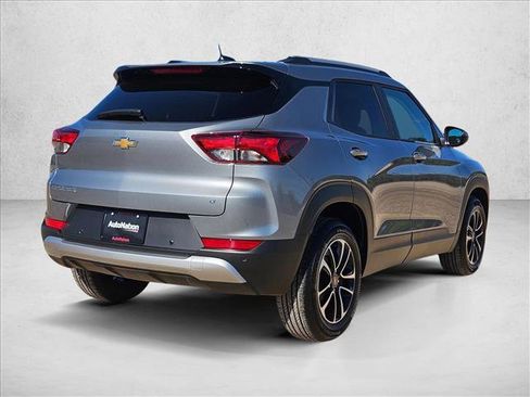 New 2026 Chevrolet TrailBlazer LT image 2
