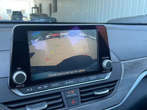 Used 2025 Nissan Altima 2.5 SV image 22