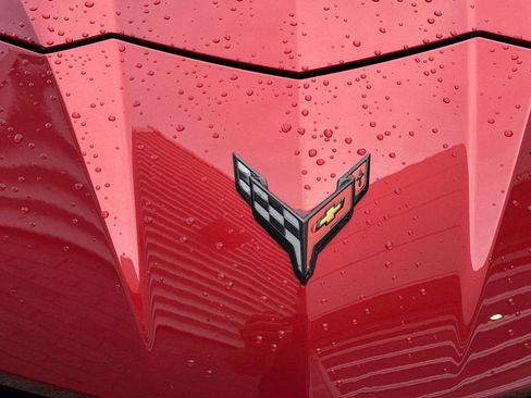Used 2025 Chevrolet Corvette Stingray Premium Cpe w/ 3LT RWD image 9