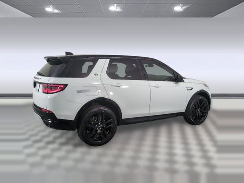 New 2025 Land Rover Discovery Sport Dynamic SE image 8