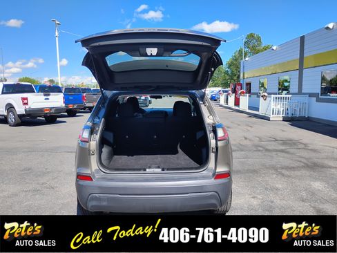 Used 2019 Jeep Cherokee Latitude w/ Popular Appearance Group AWD/4WD image 13