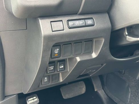 Used 2025 Nissan Frontier S image 22