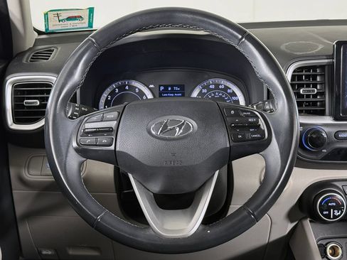 Used 2021 Hyundai Venue SEL w/ Premium Package FWD image 33